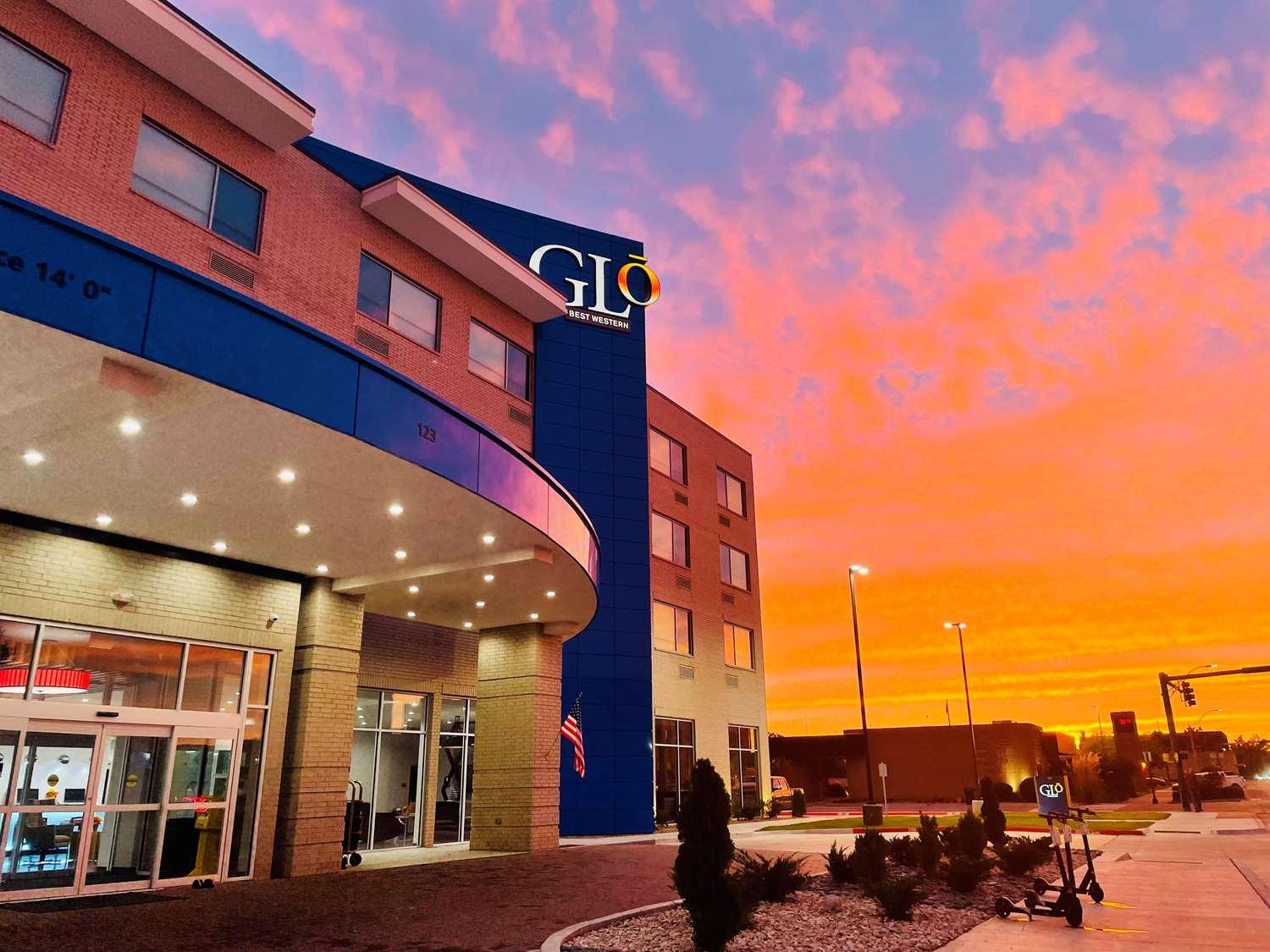 Glo Best Western Enid Ok Downtown - Convention Center Hotel Exterior photo